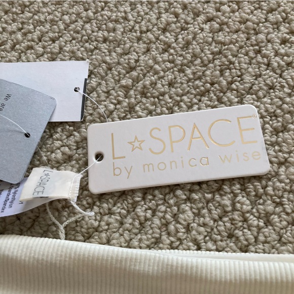 NEW L Space Veronica Ribbed Bikini Bottom Cream Size Medium Cheeky Style NWT - Picture 3 of 9